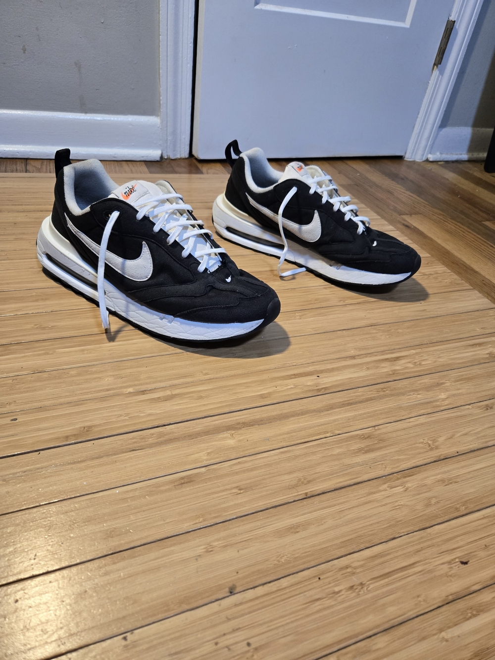 Nike Black and White Men's Running Sneakers